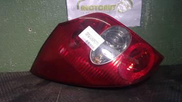 Fanale posteriore principale sinistro (luci)