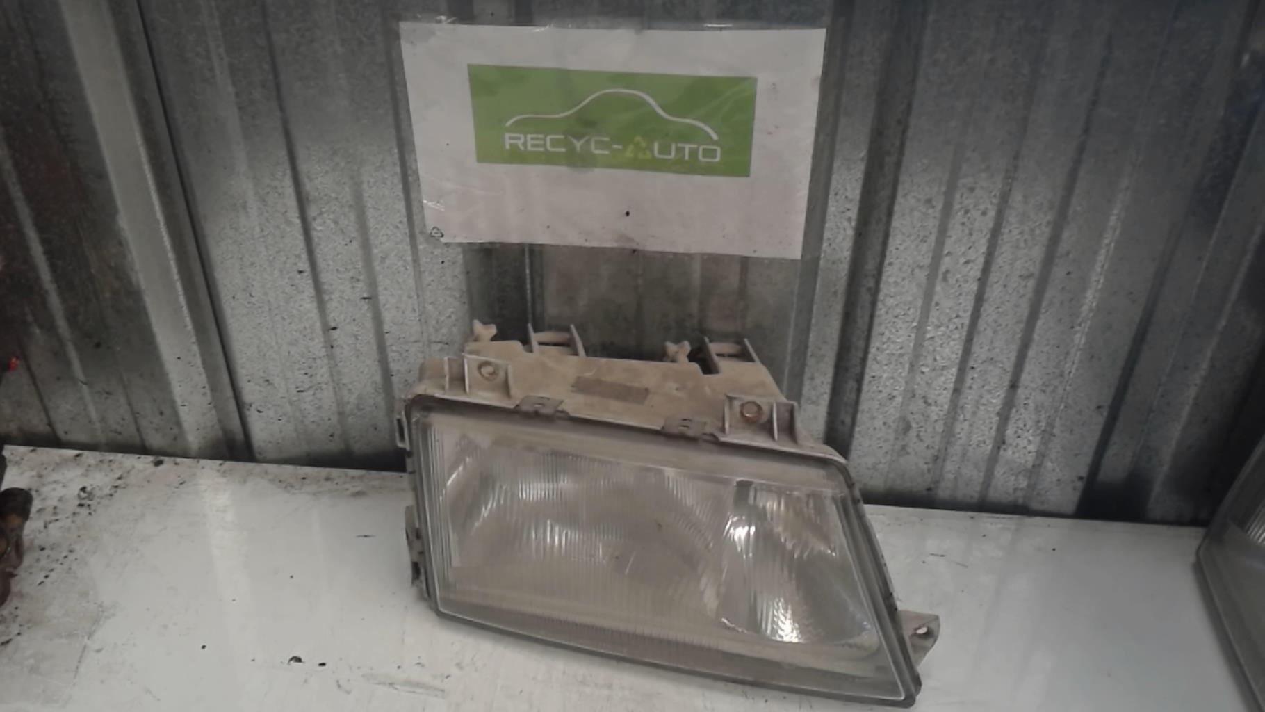 Gruppo ottico anteriore principale destro (luci)(faro)