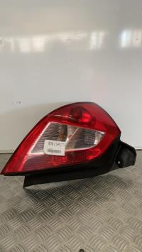 Fanale posteriore principale sinistro (luci)