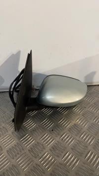 Retrovisor izquierdo