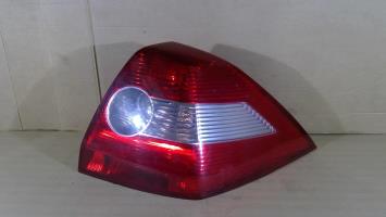 Fanale posteriore principale destro (luci)