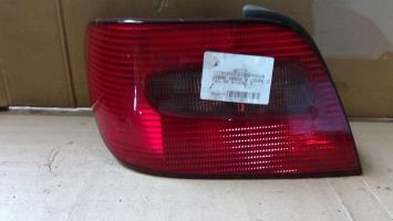 Fanale posteriore principale sinistro (luci)