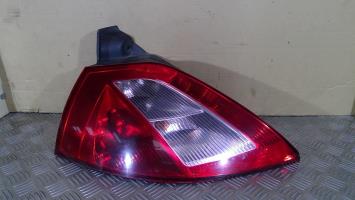 Fanale posteriore principale sinistro (luci)