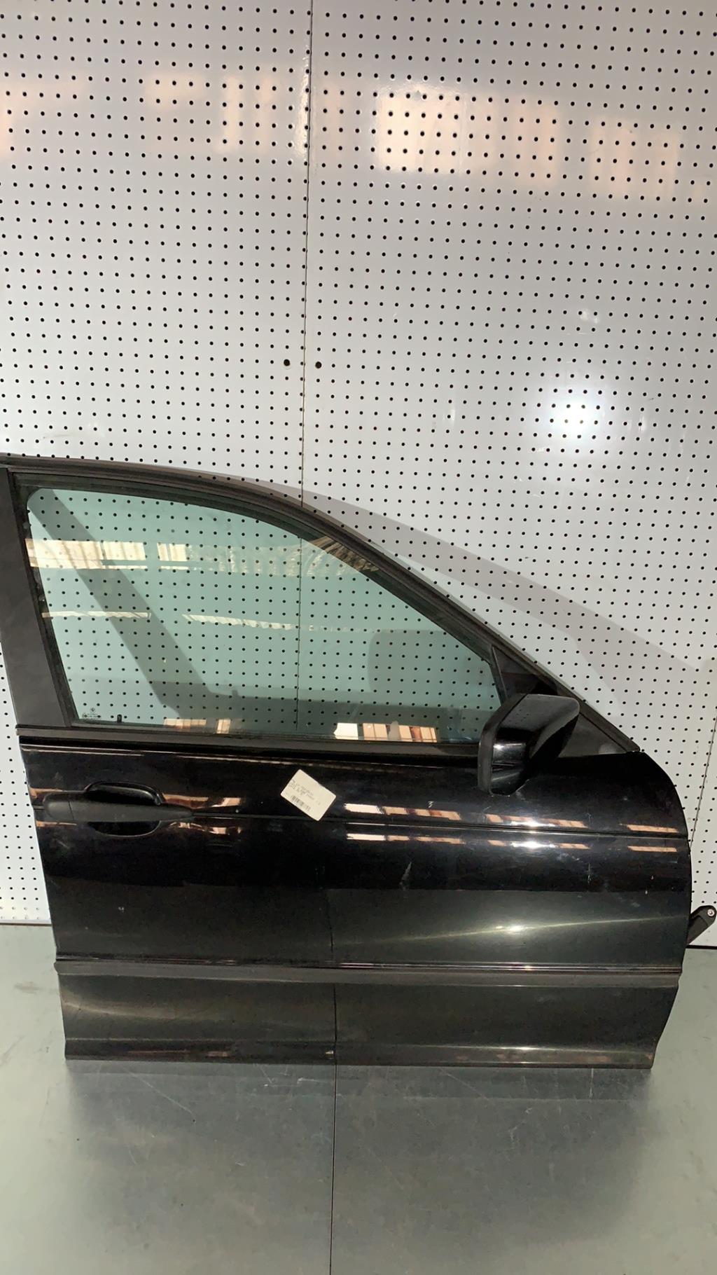Porte avant droit
