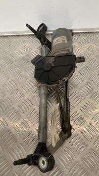 Moteur essuie glace avant