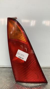 Fanale posteriore principale sinistro (luci)