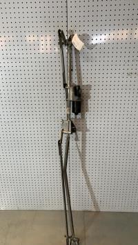 Moteur essuie glace avant