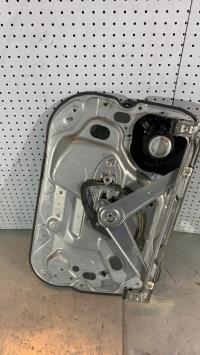 Moteur leve vitre avant droit