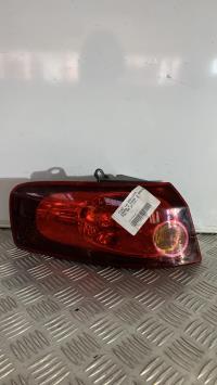 Fanale posteriore principale sinistro (luci)