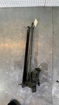 Moteur essuie glace avant