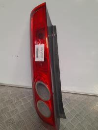 Fanale posteriore principale sinistro (luci)