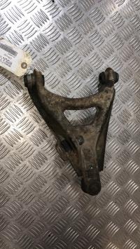 Triangle inferieur avant gauche