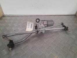 Motor de limpiaparabrisas delantero