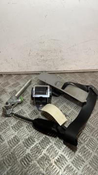 Ceinture avant gauche