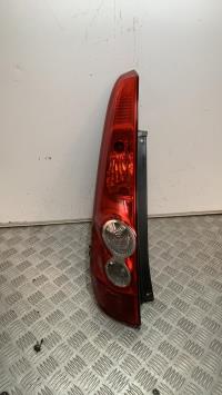 Fanale posteriore principale sinistro (luci)