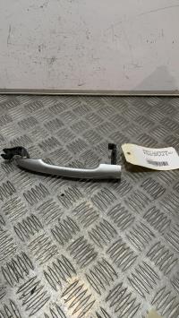 Poignee porte avant gauche