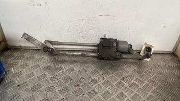 Motore tergicristallo anteriore
