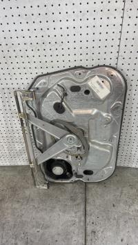 Moteur leve vitre avant droit