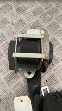Ceinture avant gauche