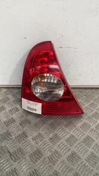 Fanale posteriore principale sinistro (luci)