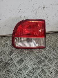Luz trasera secundaria izquierda (luces)
