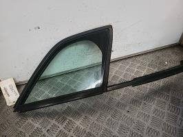 Custode avant droit (porte)