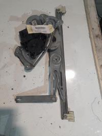 Moteur leve vitre avant droit