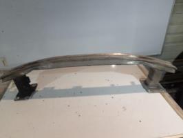 Renfort pare choc avant (traverse)