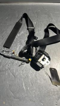 Ceinture avant droit