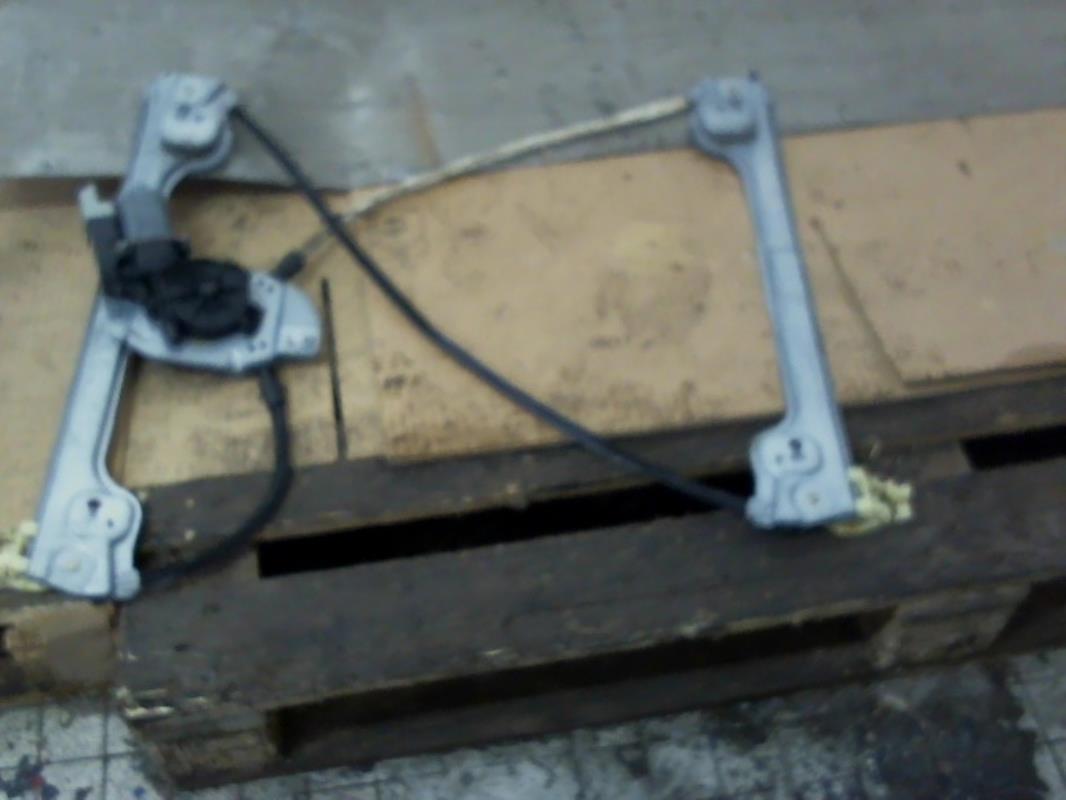 Leve vitre electrique avant droit