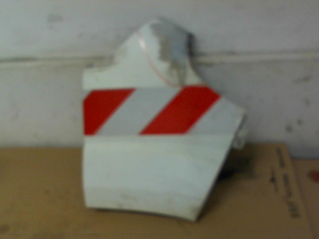 Parafango anteriore destro