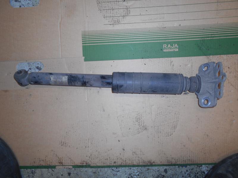 Amortisseur arriere gauche