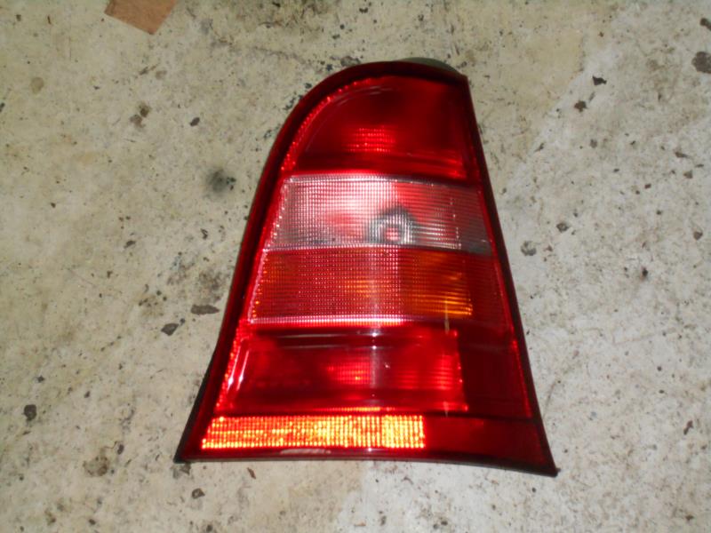 Fanale posteriore principale destro (luci)