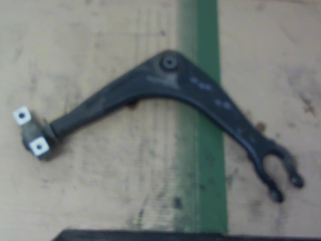Triangle avant gauche