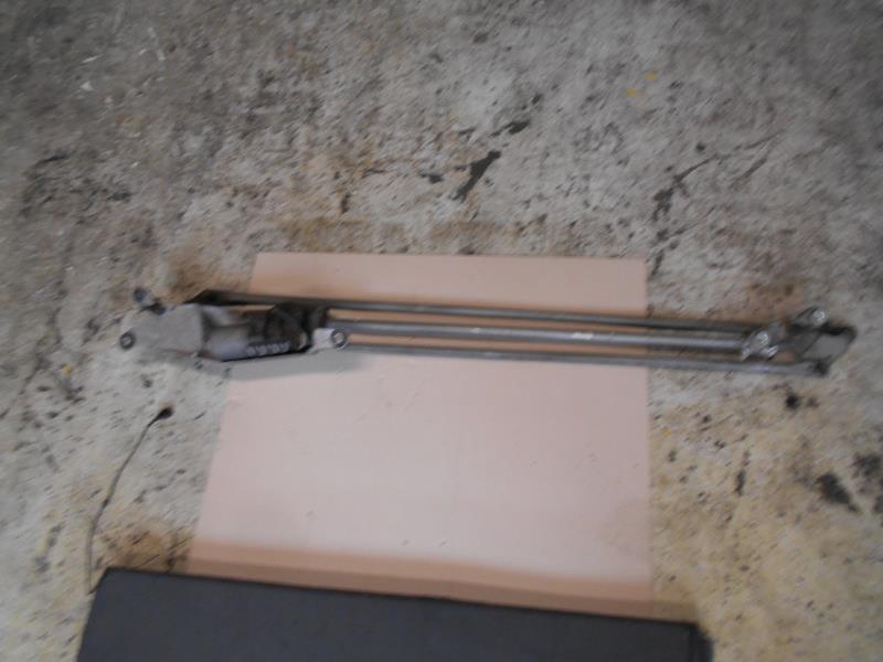 Moteur essuie glace avant