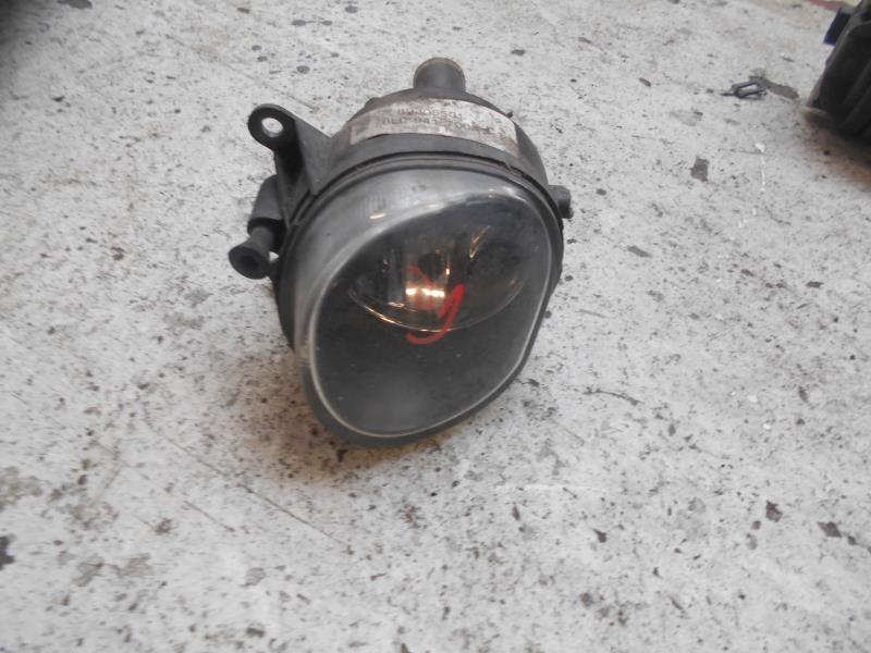 Anti brouillard droit (feux)