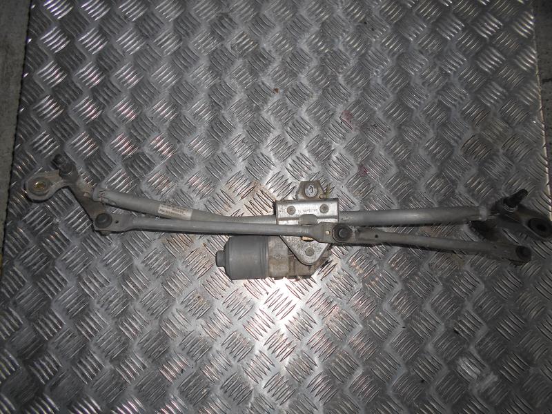 Moteur essuie glace avant