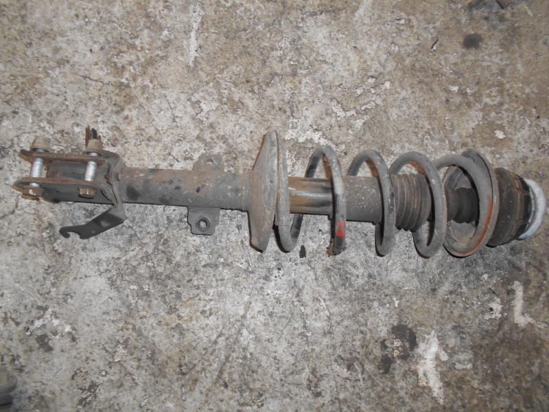 Amortisseur avant droit