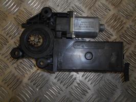 Motore alzacristalli anteriore sinistro
