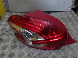 Fanale posteriore principale sinistro (luci)