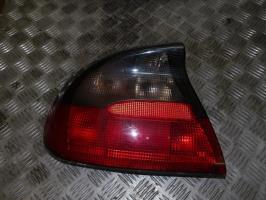 Fanale posteriore principale sinistro (luci)