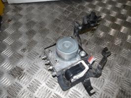 Bloc ABS (freins anti-blocage)