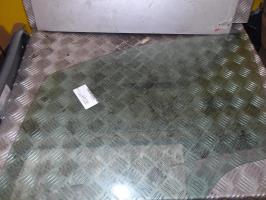 Vitre avant gauche