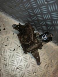 Motore tergicristallo anteriore sinistro