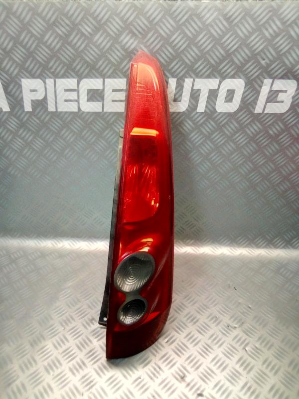 Fanale posteriore principale destro (luci)