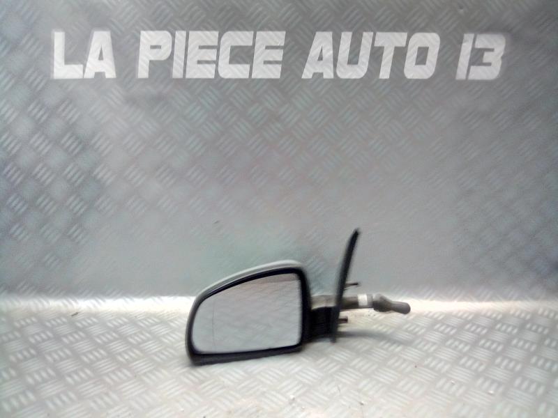 Retrovisor izquierdo