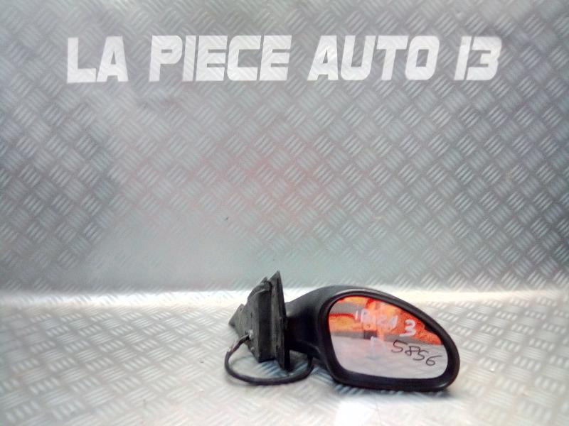 Specchietto retrovisore destro