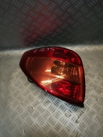Fanale posteriore principale sinistro (luci)