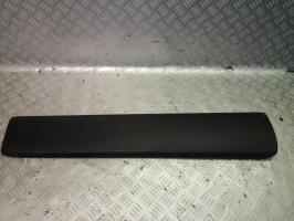 Baguette de porte avant gauche