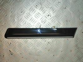 Baguette de porte arriere gauche 